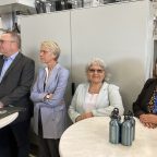 Prominente Gäste beim Praxistag Wasserstoff im Jahr 2023: Landrat Bodo Klimpel, Schulministerin Dorothee Feller, Hertens Stadtbaurätin Janine Feldmann und Netzwerk-Geschäftsführerin Dr. Désirée Schulte.
